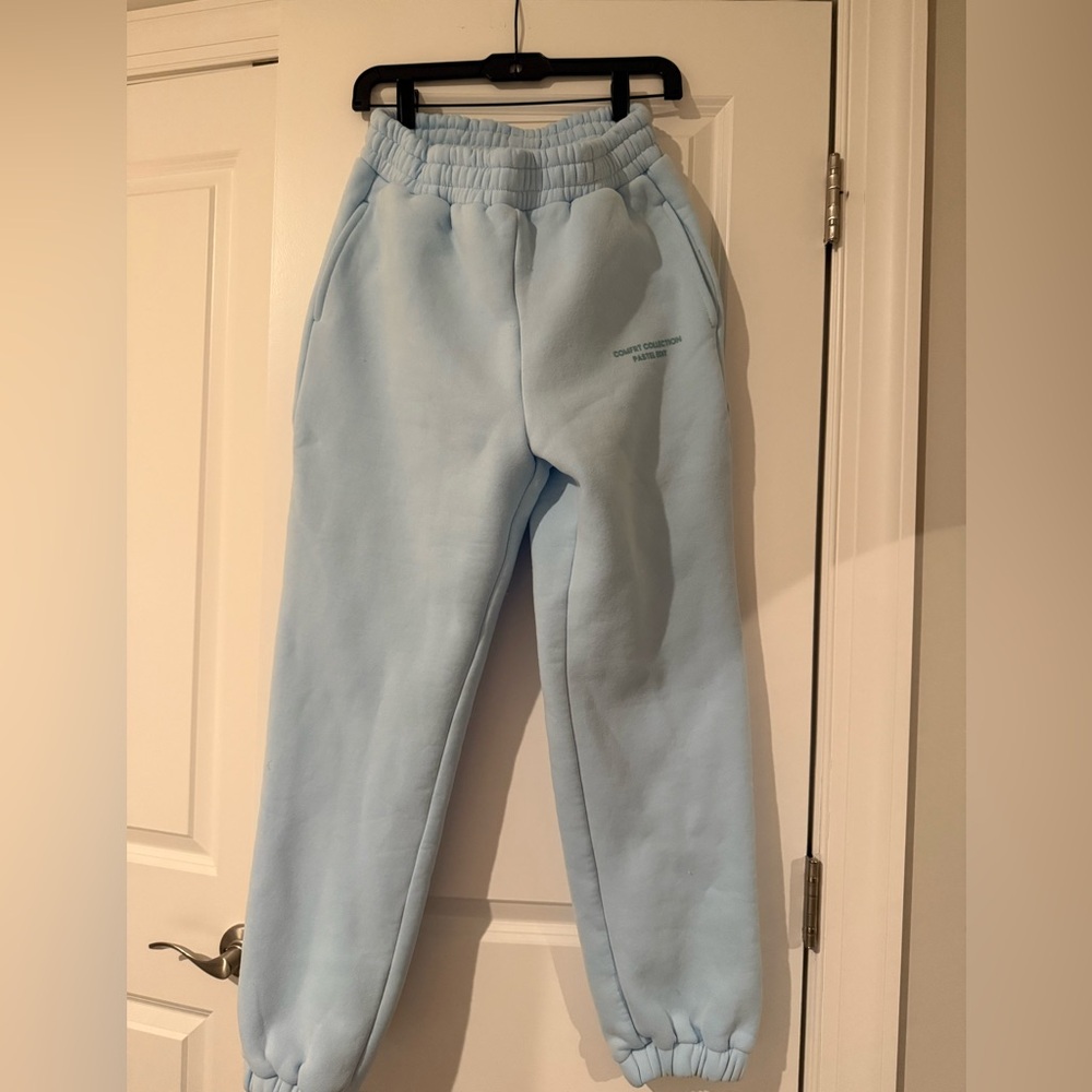 Comfrt Pastel Edit Sweatpants